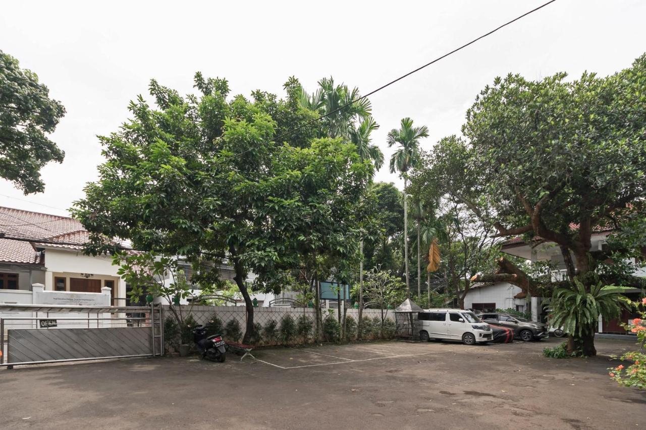 Urbanview Hotel Minongga Pondok Labu By Reddoorz Jakarta Exterior photo